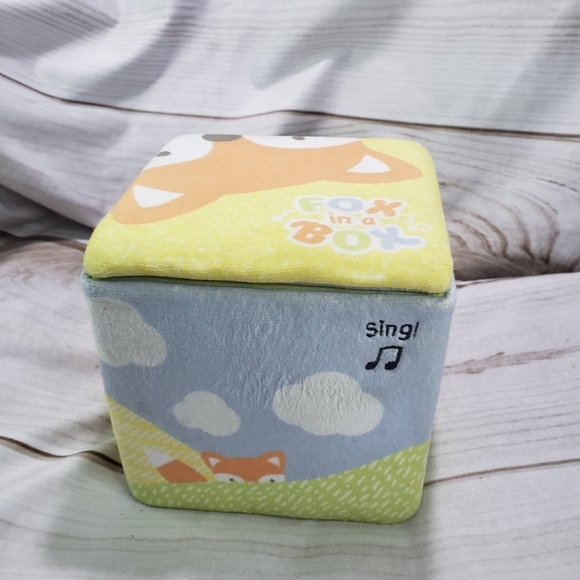 Baby Gund Fox In A Box Hide And Seek Musical Plush Toy 2022 Interactive Sensory - Picture 5 of 14